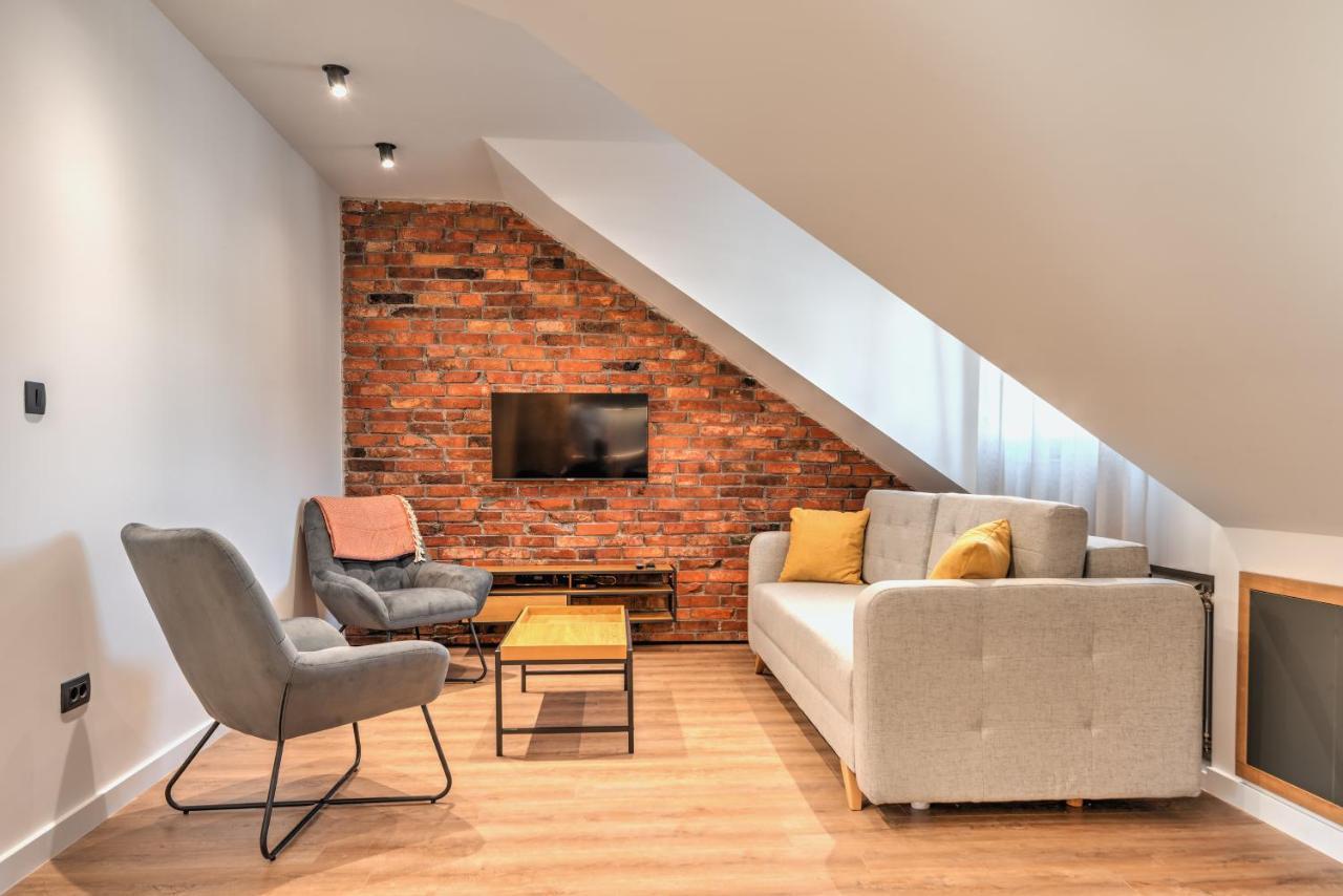 Apartmani Studio Proforma 콜라신 외부 사진