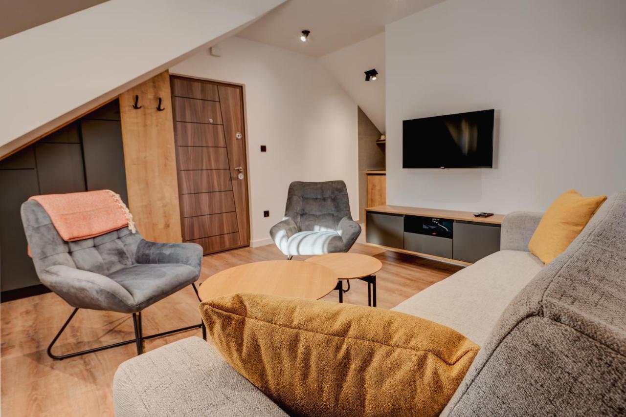 Apartmani Studio Proforma 콜라신 외부 사진